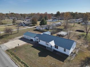 103 Highline Rd, Woodlawn, IL 62898