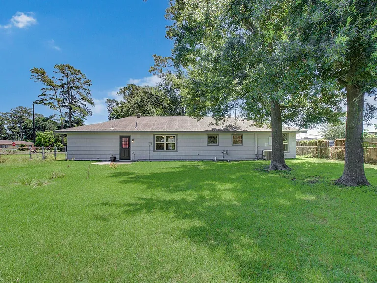 1417 Longhorn Dr — Photo 26