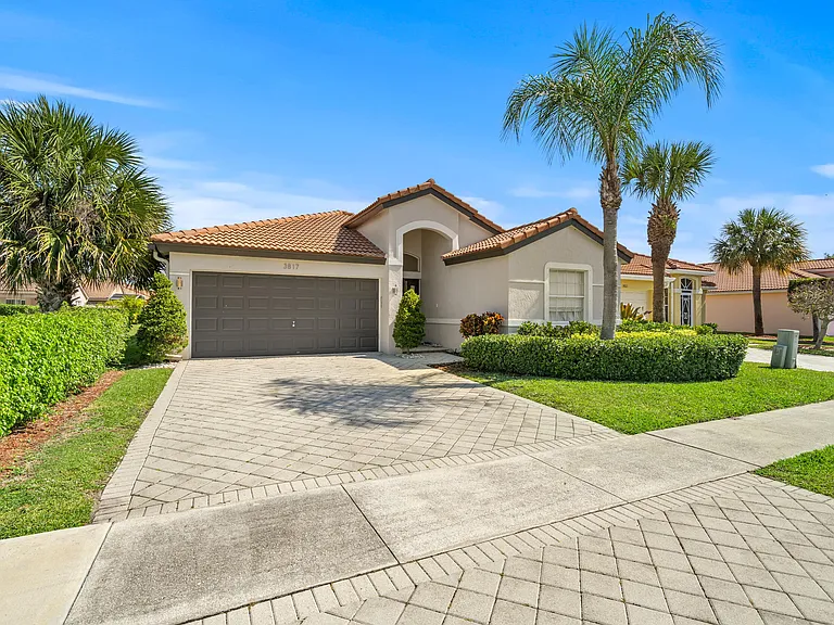3817 Miramontes Cir — Photo 1
