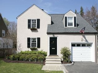 85 Overlook Ave, Eastchester, NY 10709