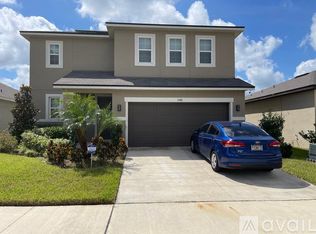 748 Meadow Pointe Dr, Haines City, FL 33844