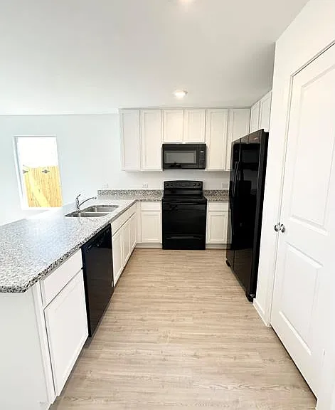 908 Grebe Dr — Photo 7