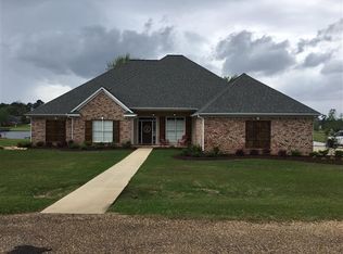 307 Lake Side Ln NW, Brookhaven, MS 39601