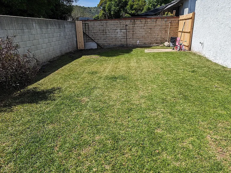 1444 W Grand Ave — Photo 12