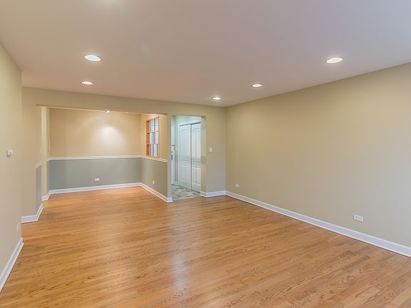5th image of 4623 N Chester Ave Unit 107
