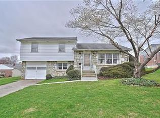 1520 Butztown Rd, Bethlehem, PA 18017