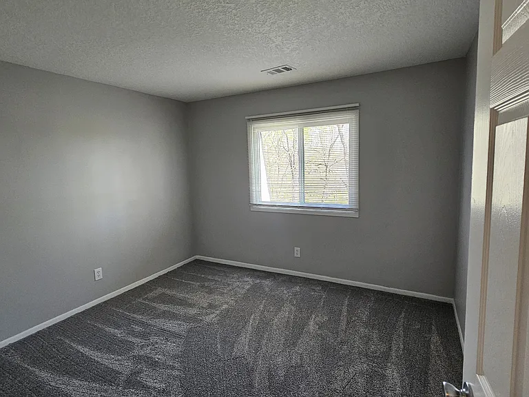 3795 Creek Hill Dr #7 — Photo 8