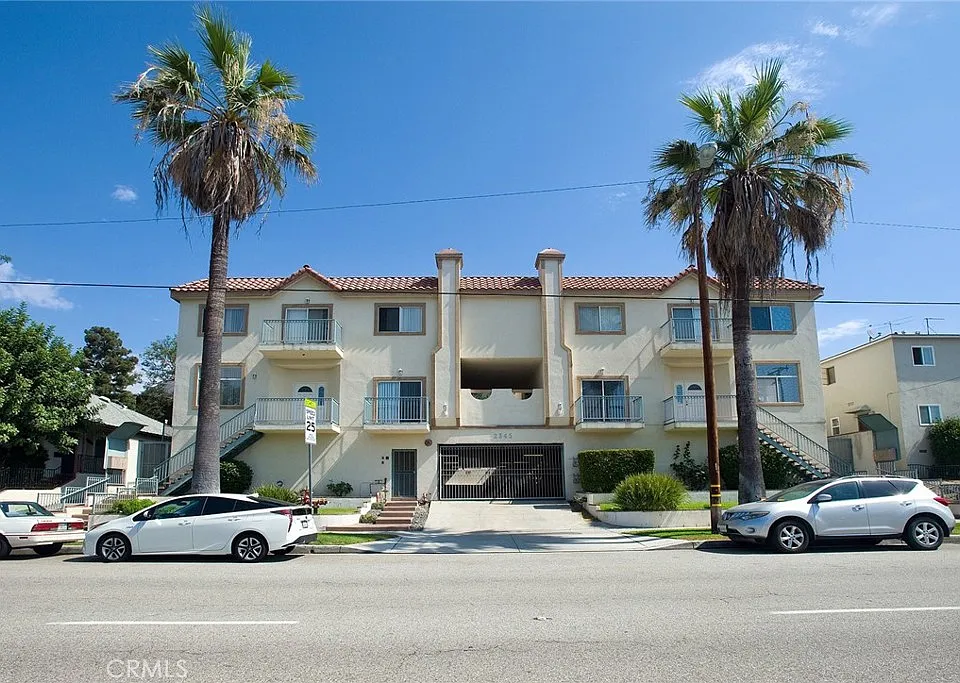 2345 Montrose Ave #5