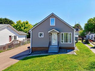 36 Bath St, Moncton, NB E1A4G1