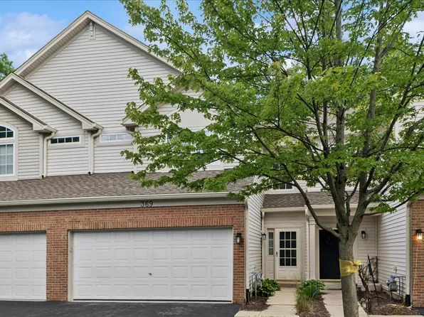 369 Abington Woods Dr, Aurora, IL 60502