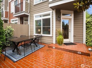 213 18th Ave E #A, Seattle, WA 98112