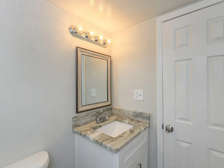 Winter Park Woods Apartments — Photo 42
