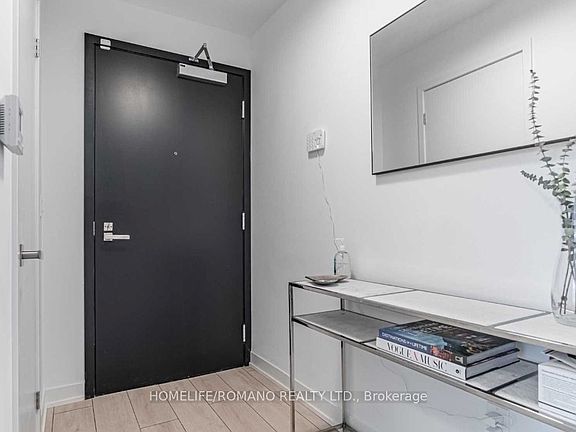 3rd image of 31 Tippett Rd #840