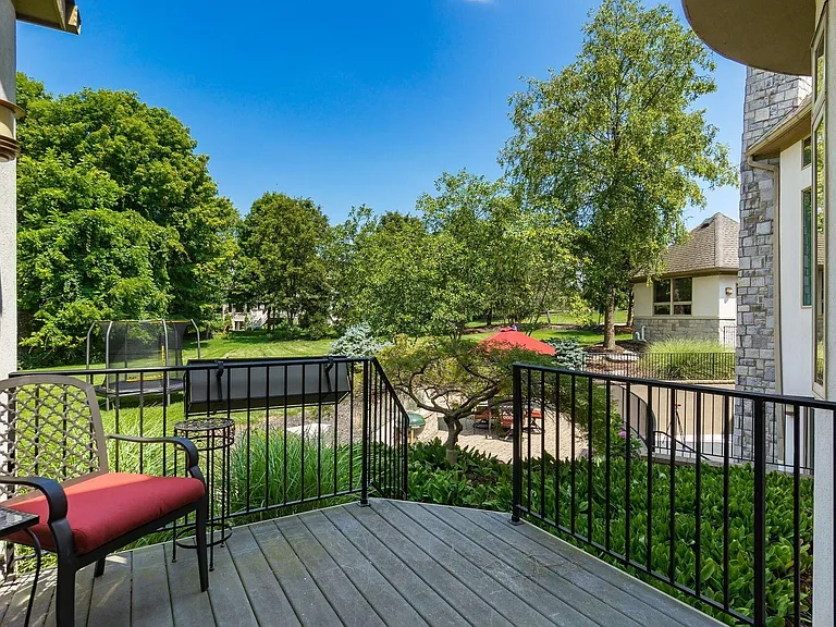 4602 Sandwich Ct — Photo 85