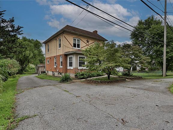 3rd image of 4338 Freemansburg Ave