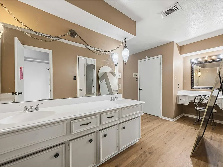 1003 Misty Lea Ln — Photo 20