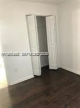 700 NW 19th Ter — Photo 5