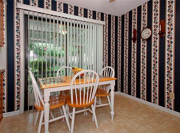 5th image of 19061 Pinedale Cir