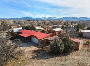 87 Feather Rd, Santa Fe, NM 87506