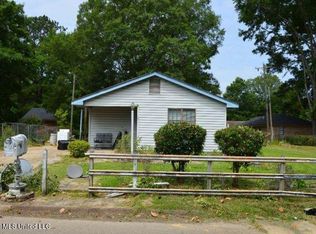 385 Read Dr, Columbus, MS 39702
