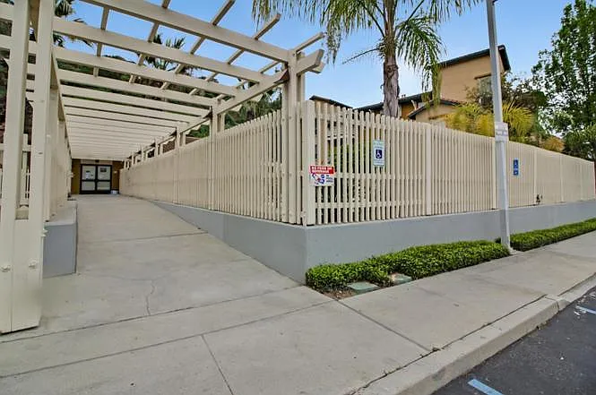 6043 Buffett Pl — Photo 39