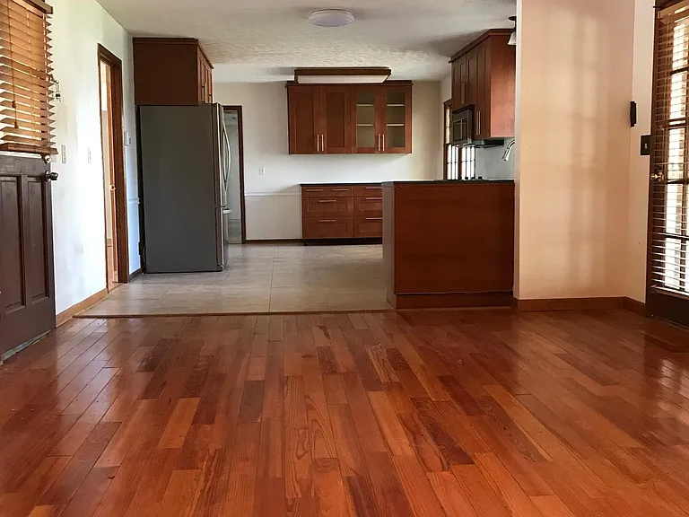 Den into Kitchen View