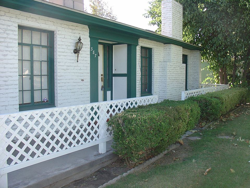 Charming Front Porch!