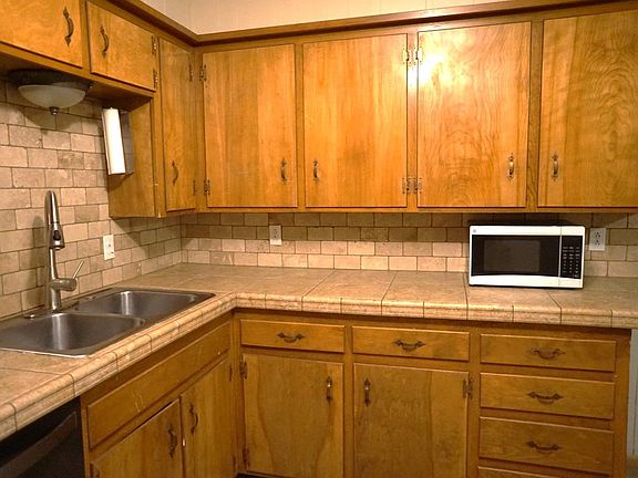 4th image of 1204 S Pecos St