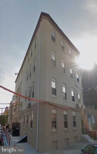 1020 Hamilton St #4 Photo 1