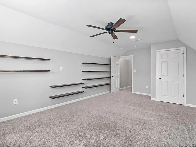 118 Newport Ct — Photo 30