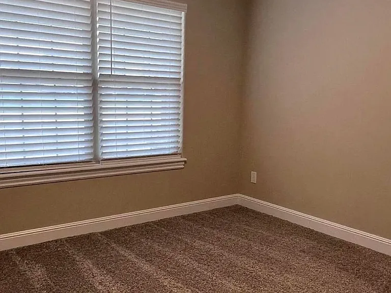 2521 S Tyler Ave — Photo 9
