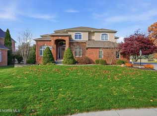 456 Strathaven Dr, Findlay, OH 45840