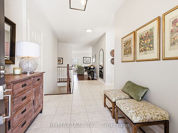 3rd image of 20 Commons Blvd