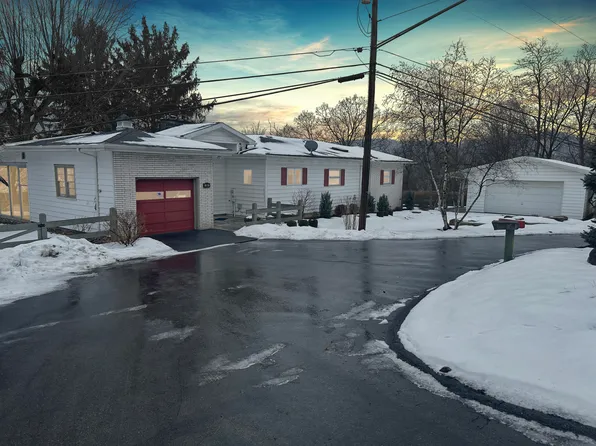 350 Riverview Dr, Curwensville, PA 16833