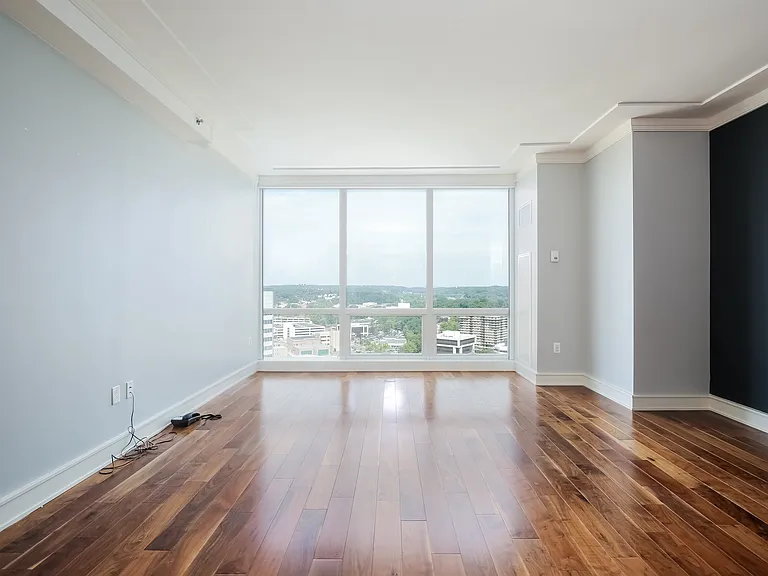 1 Renaissance Sq #21F — Photo 4
