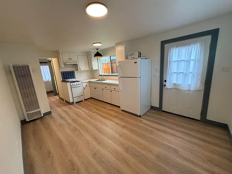 515 California St #A — Photo 2