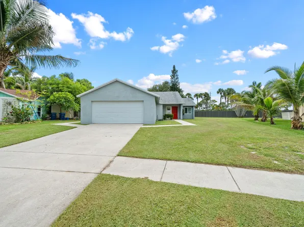 119 Lakeside Circle, Jupiter, FL 33458