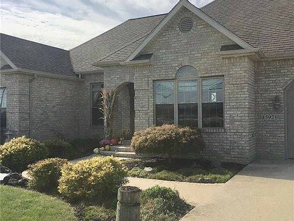 4th image of 592 Bierley Ave