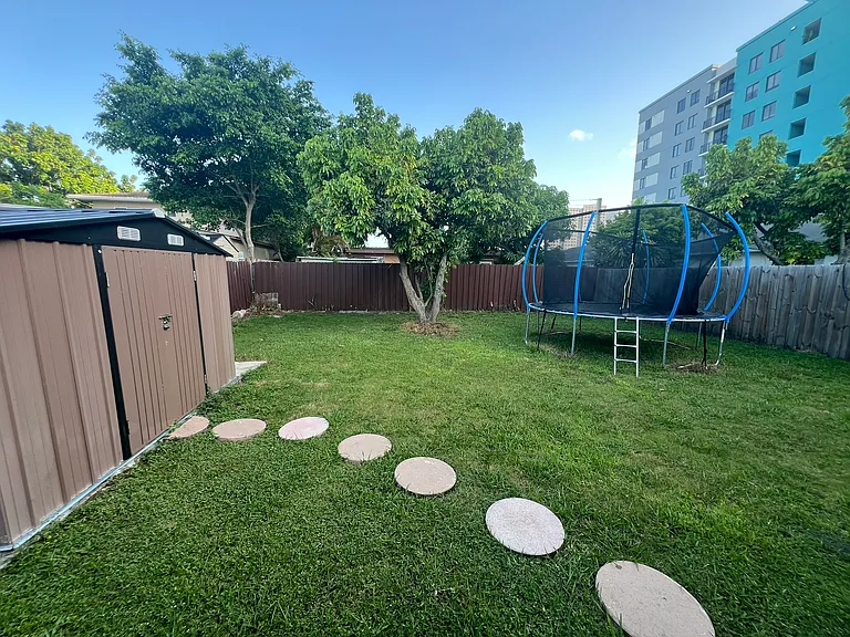 10850 SW 3rd St — Photo 27