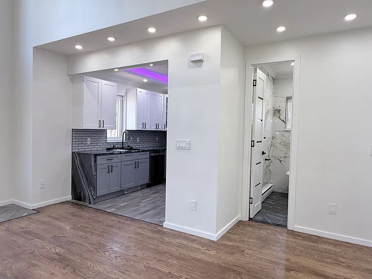 122 Mount Snow Trl — Photo 16