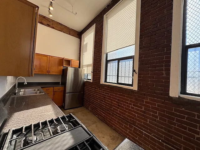 688 S. Santa Fe Ave — Photo 36
