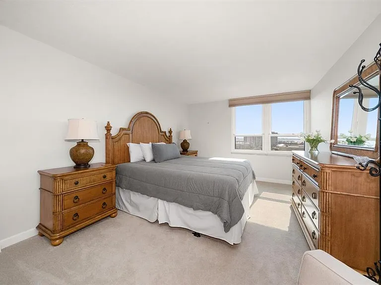 400 Island Way #901 — Photo 14