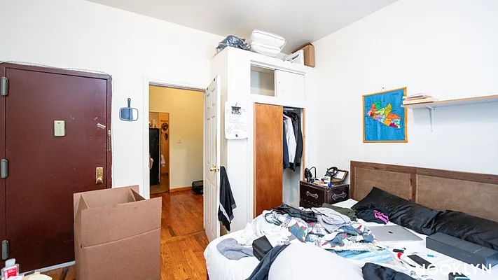 Rented by Nooklyn NYC LLC | media 4