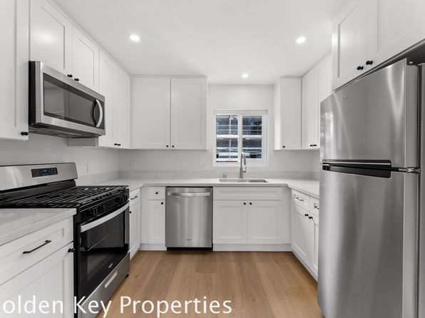 1931 S Tremont St APT C