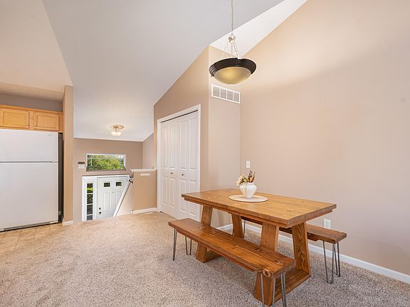 4th image of 7485 Crooked Creek Dr SW