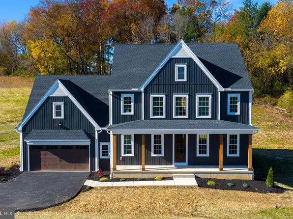 4 Arlington Hain Rd, New Freedom, PA 17349