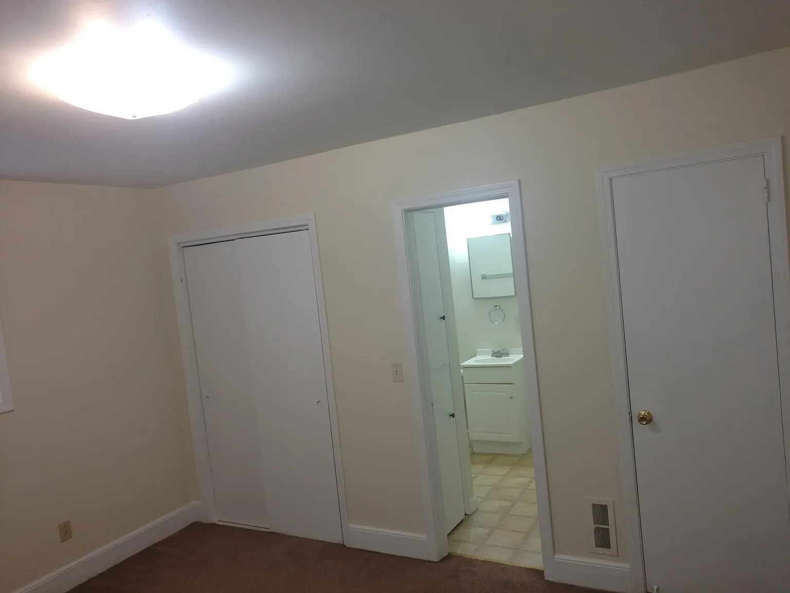 636 Wessinger St — Photo 2