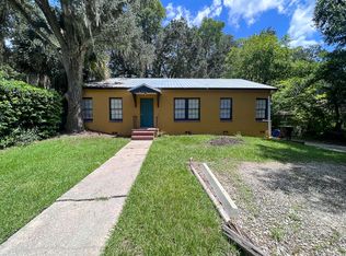 2734 SW 3rd Pl, Gainesville, FL 32607