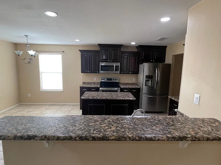 4405 Thunderbird Ave — Photo 17