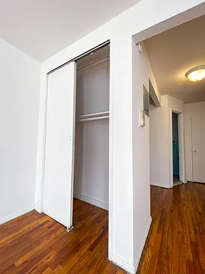 Rented by City Connections Realty | media 9